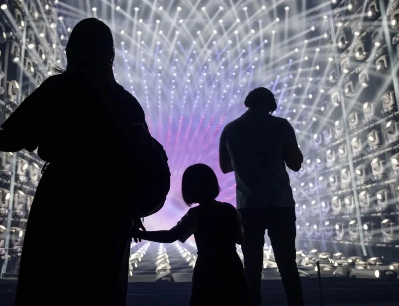 الثقافة والفن: تيم لاب.. يعزز مكانة المملكة كمركز للفنون والثقافة في المنطقة والعالم الثقافة والفن، تيم لاب يعزز مكانة المملكة كمركز للفنون والثقافة