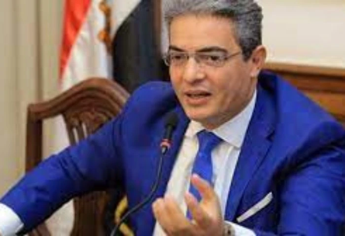 طارق سعدة: توصيات مبادرة التنظيم الذاتي تضبط المنظومة الإعلامية أشاد مجلس نقابة الإعلامين، برئاسة النائب الدكتور طارق سعده، نقيب الإعلاميين وعضو مجلس