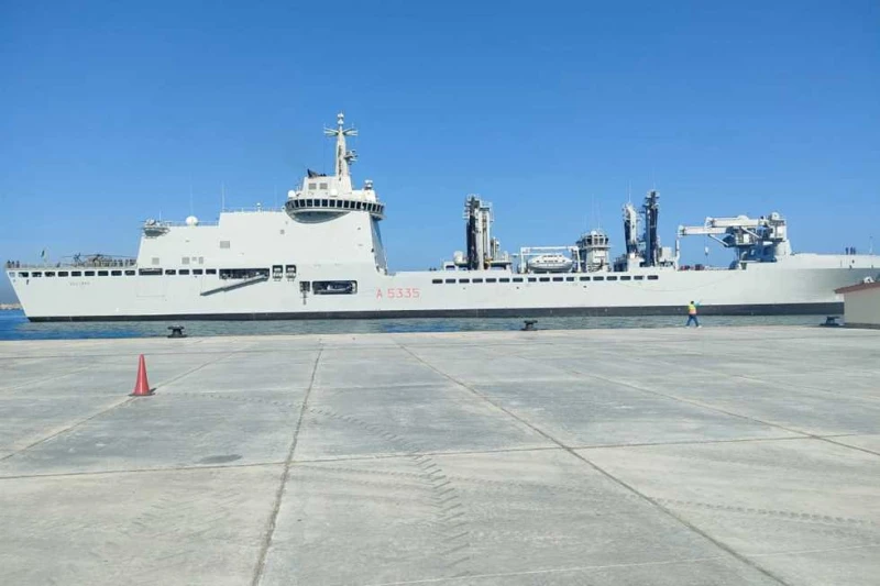 فتح ميناء العريش البحري بعد تحسن الظروف الجوية أعادت إدارة ميناء العريش البحري، اليوم، فتح الميناء، بعد تحسن الظروف الجوية. وأكد مصدر مسؤول بميناء