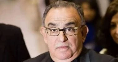 فن: عاطف بشاى يجرى عملية ناجحة فى المخ بعد إصابته بنزيف ويخضع للملاحظة اقرأ في أفاق عربية عاطف بشاى يجرى عملية ناجحة فى المخ بعد إصابته بنزيف ويخضع