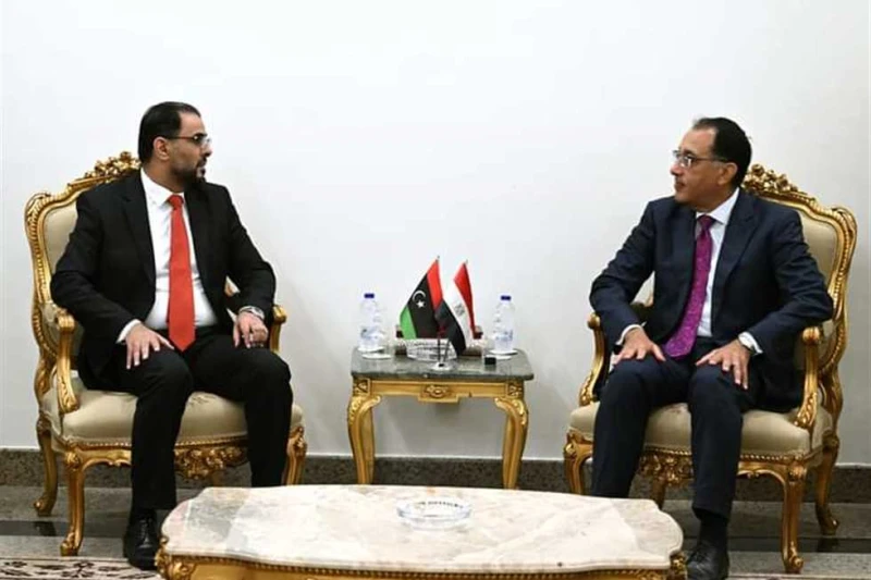 رئيس الوزراء يستقبل نظيره الليبي بمقر الحكومة في العلمين الجديدة استقبل الدكتور مصطفى مدبولي، رئيس مجلس الوزراء اليوم الأحد، الدكتور أسامة حماد، رئيس