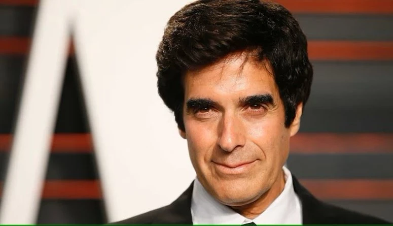 دعوى قضائية ب2.5 مليون دولار ضد ديفيد كوبرفيلد بسبب إهماله شقتهيواجه الساحر العالمي ديفيد كوبرفيلد دعوى قضائية من مجلس إدارة إحدى الشقق السكنية في مدينة نيويورك، تضمنت مطالبة بأكثر