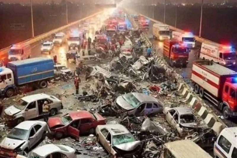 الثقافة غير مكتملة .. خبير مروري يوضح أسباب وقوع الحوادث بمصر كشف اللواء أحمد هشام، الخبير المروري، عن أسباب الحادث الذي وقع أعلى الطريق الدائري خلال