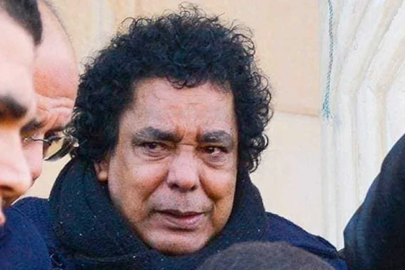 نقل محمد منير للعلاج في المانيا بعد إنتكاسة صحيةتعرض الفنان محمد منير لانتكاسة صحية مفاجئة تقرر على إثرها نقله إلى المانيا لاستكمال العلاج.وكان منير