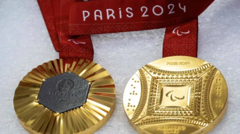 أسعار ميداليات الأولمبياد الذهبية إلى مستوى قياسي وصلت قيمة الميداليات الذهبية في دورة الألعاب الأولمبية باريس 2024 إلى مستوى قياسي، حيث تقدر قيمة المواد الخام المستخدمة في صناعتها