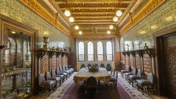 قصر الأمير محمد علي بالمنيل.. رؤية جديدة لسيناريو العرض المتحفيتستعد وزارة السياحة والآثار ممثلة في المجلس الأعلى للآثار، للانتهاء من مشروع تطوير