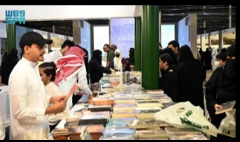 أكثر من 300 دار نشر ووكالة عربية ودولية تثري خيارات زوار معرض المدينة المنورة للكتابتشارك في فعاليات النسخة الثالثة من معرض المدينة المنورة للكتاب الذي تنظمه هيئة الأدب والنشر والت
