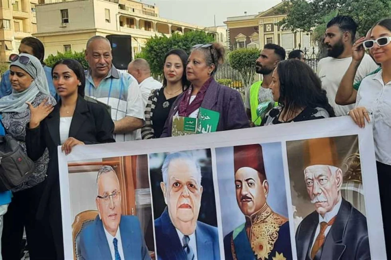 انطلاق احتفالية الوفد لإحياء ذكرى زعمائه الثلاثة سعد زغلول والنحاس وسراج الدين انطلقت، منذ قليل، احتفالية حزب الوفد لإحياء ذكرى زعمائه الثلاثة، سعد