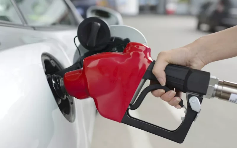 أسعار البنزين والسولار اليوم الجمعة 23 أغسطس 2024أسعار البنزين والسولار اليوم يتساءل الكثير من المواطنين عن أسعار البنزين والسولار اليوم الجمعة 23