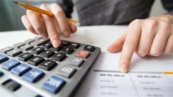 تقرير موازنة المواطن يرصد مخططات الإصلاحات الاقتصادية ودعم برامج الحماية الإجتماعيةكشفت وزارة المالية عن وجود مخططات استراتيجية ترتكز عليها الموازنة العامة للدولة للسنة المالية 202