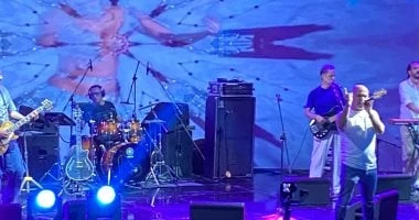 مسار إجبارى يختتم حفله فى التجمع الخامس بأغنية صباحك تعرف على التالي مسار إجبارى يختتم حفله فى التجمع الخامس بأغنية صباحك، اختتم فريق مسار إجبارى حفله الغنائى المقام فى التجمع الخا