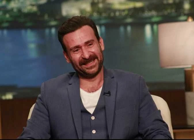 نضال الشافعي في ضيافة حد النجوم من مهرجان العلمين (فيديو)يحل الفنان نضال الشافعي ضيفا على برنامج حد النجوم، الذي تقدمه الإعلامية شريهان أبو الحسن من