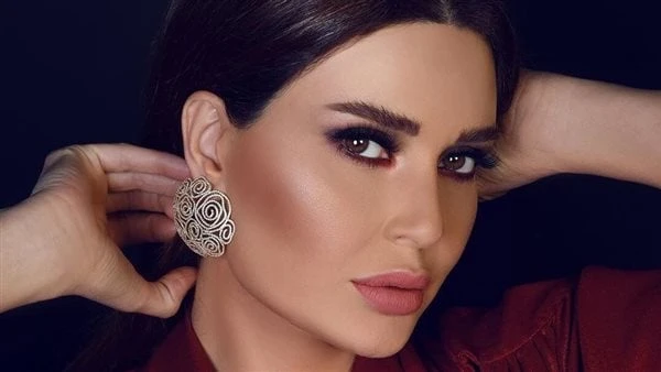 بالأسود اللافت.. سيرين عبد النور تستعرض جمالها بإطلالة جذابةنشرت الفنانة سيرين عبد النور صورة جديدة عبر حسابها الشخصي على موقع التواصل الاجتماعي للصور والفيديوهات إنستجرام.وخطفت سي