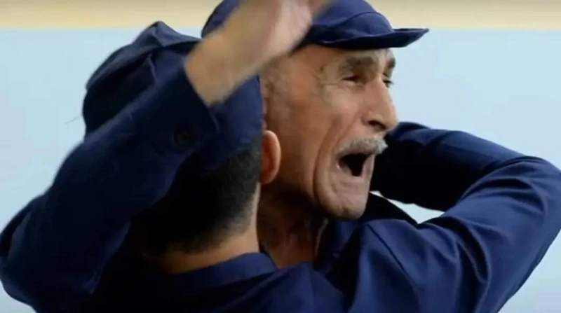 خروج بعفو رئاسي.. حكايات من خلف الأسوار إلى النور (خاص) في الوقت الذي كان كل واحد منهم نائما في سريره، لا ينتظرون الغد الذي يشبه البارحة، بعد قضائهم أياما طويلة بين غرف الحبس والمس