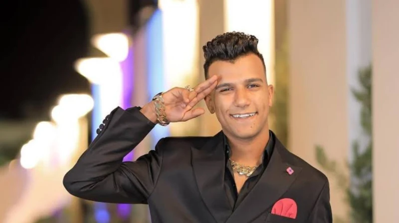 الحبس 6 أشهر مع الشغل لعصام صاصا لاتهامه بدهس شخص اخر خبر شاهد المقال التالي من صحافة السعودية عن الحبس 6 أشهر مع الشغل لعصام صاصا لاتهامه بدهس شخص،