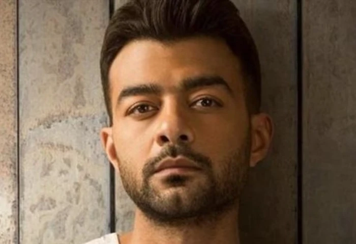 الاسم آخر حاجة بفكر فيها، هيثم شاكر يكشف لافاق عربية تفاصيل ألبومه الجديد كشف الفنان هيثم شاكر، تفاصيل ألبومه الجديد، الذي يواصل حاليا تسجيل أغانيه،