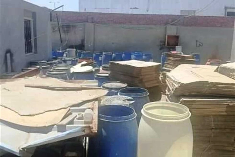 ضبط 300 طن مخللات غير صالحة للاستهلاك قبل طرحها بالأسواق في الشرقية كثفت الأجهزة الرقابية بالشرقية، بالتنسيق مع مباحث التموين، وجهاز حماية المستهلك،