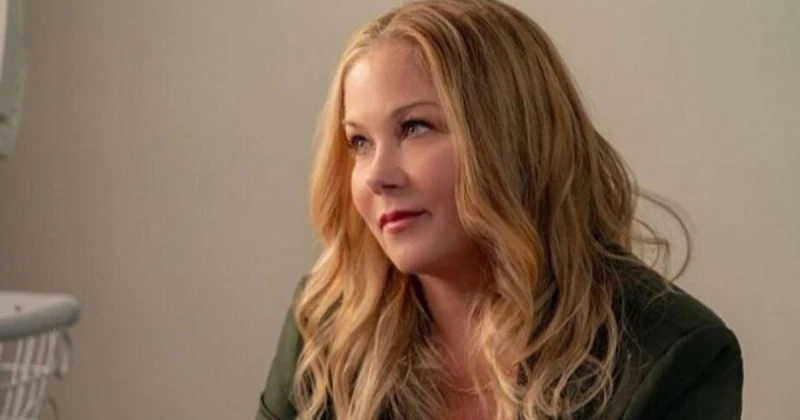 الناجية من سرطان الثدي كريستينا آبلغيت تمارس هذه العادة المضرة - بالصورة تعرف على التالي الناجية من سرطان الثدي كريستينا آبلغيت تمارس هذه العادة