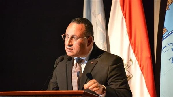 جامعة الإسكندرية: تخصيص 8 معامل كمبيوتر لطلاب الثانوية العامة لتسجيل رغباتهم في التنسيققال رئيس جامعة الإسكندرية الدكتور عبد العزيز قنصوه، إنه تم