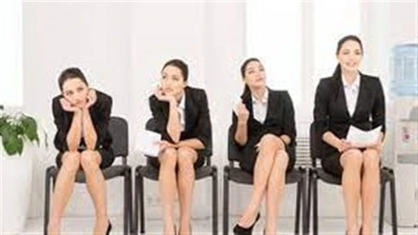 في المواقف الرسمية أبرزها.. خطوات إتيكيت الجلوسلإتيكيت الجلوس قواعد.. اعلمي أن الالتزام بهذه القواعد البسيطة يساعد على إظهار الأناقة والاحترام في