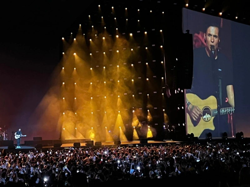 الثقافة والفن: شاهد.. أحمد سعد وكايروكي يقدمان أداء مميزا وسط تفاعل جماهيري كبير الثقافة والفن، شاهد أحمد سعد وكايروكي يقدمان أداء مميزا وسط تفاعل