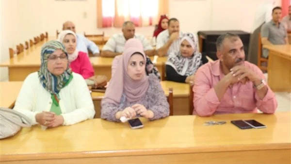 بحوث الثروة السمكية يفتتح الدورة التدريبية فى تفريخ الأسماك ورعايتها قام المعمل المركزي لبحوث الثروة السمكية بافتتاح الدورة التدريبية فى تفريخ