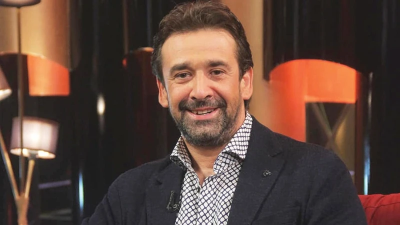 المسرح العربي يكرم كريم عبد العزيز افاق عربية - أعلن الفنان محمد عصمت مدير مهرجان المسرح العربي، الذي ينظمه المعهد العالي للفنون المسرحية