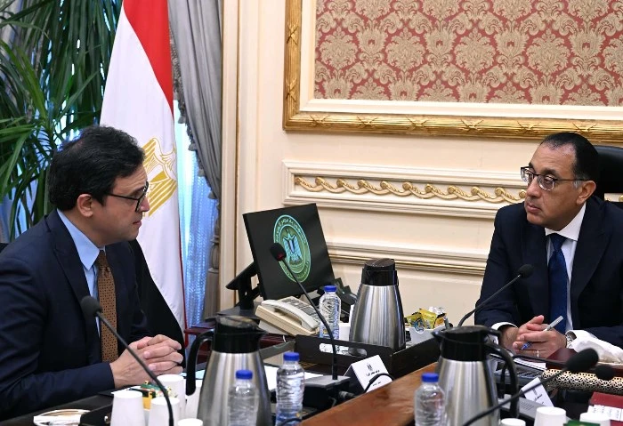 تدشين منصة تراث مصر الرقمي تزامنا مع احتفالات نصر أكتوبر اجتمع الدكتور مصطفى مدبولي، رئيس مجلس الوزراء، اليوم، بالدكتور أحمد فؤاد هنو، وزير الثقافة،