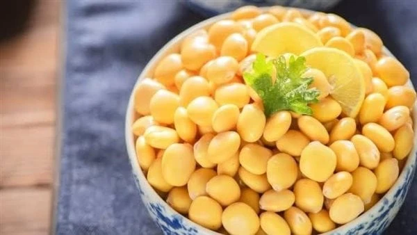 كنز لا غنى عنه.. فوائد الترمس الصحيةالترمس هو نوع من البقوليات ويعتبر غذاء صحيا بفضل فوائده المتعددة. لذا قدم الدكتور أحمد صبرى خبير التغذية العلاجية عبر صحفته الشخصية بموقع التواص