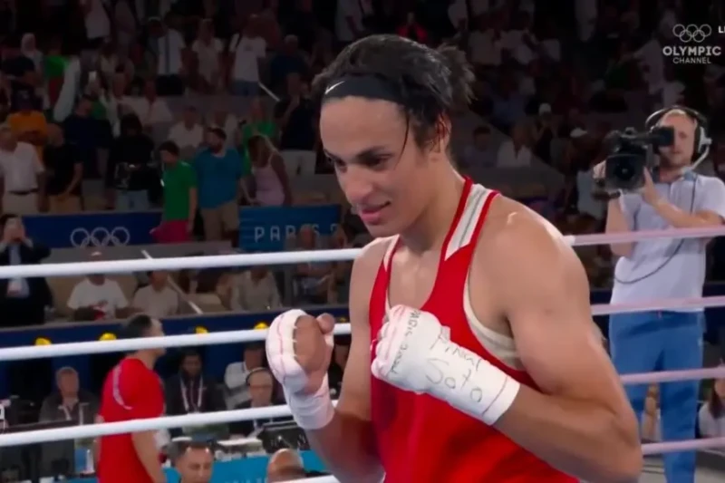 الجزائريون يحتفلون في الشوارع بتتويج الملاكمة إيمان خليف بذهبية أولمبياد باريستفاعلت الجماهير الجزائرية بفرح كبير بفوز الملاكمة الجزائرية إيمان خليف