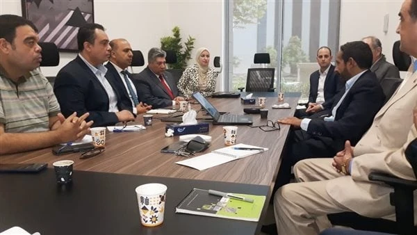 البيئة: نتابع أعمال البنية التحتية لمشروع المدينة المتكاملة بالعاشر من رمضانعقد ياسر عبد الله الرئيس التنفيذي لجهاز تنظيم إدارة المخلفات، والدكتور خالد قاسم مساعد وزير التنمية المح