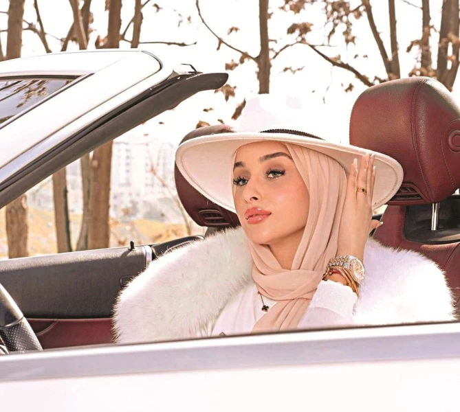 نجوم السوشيال ميديا يكتسحون سوق الإعلانات افاق عربية - يسجل نجوم مواقع التواصل الاجتماعي في العالم العربي حضورا قويا وثورة بارزة في السنوات الأخيرة،