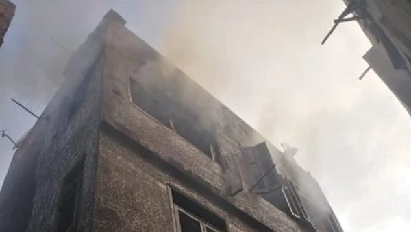 بسبب حريق .. انهيار جزئي لعقار من 3 طوابق في بولاق أبو العلا تمكنت قوات الحماية المدنية بالقاهرة من السيطرة على حريق أعلى عقار مكون من 3 طوابق بمنطقة