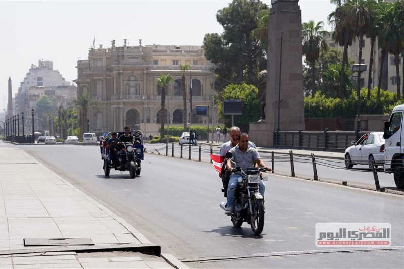 فرص لسقوط أمطار والحرارة تصل ل45.. توقعات حالة الطقس غدا الأربعاء 28 أغسطس 2024 يتوقع خبراء هيئة الأرصاد الجوية، أن تشهد حالة الطقس غدا الأربعاء 28