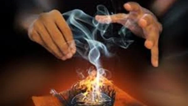 هل يجوز للزوجة عمل سحر محبة لزوجها؟.. الإفتاء تحذر من مصيبتين لعل ما يطرح السؤال عن هل يجوز للزوجة عمل سحر محبة للزوج ؟، هو أنه يعد من أسهل الحلول