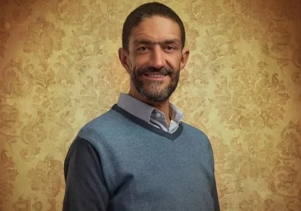 خالد كمال عن مشاركته في إبراهيم الأبيض: كنت براقب محمود عبد العزيز واتعلم منه خالد كمال مروة الدقيشياستعاد الفنان خالد كمال، كواليس مشاركته في فيلم