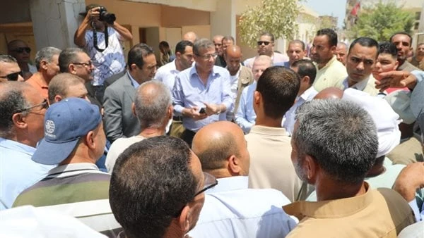 وزير الزراعة يفاجئ جمعية فرهاش ويقيل الطاقم الإداري بها.. ما السبب؟فاجأ علاء فاروق وزير الزراعة واستصلاح الأراضي، جمعية فرهاش، التابعة لمراقبة شمال