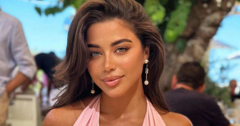 الفن و المشاهير: بأجواء صيفية رائعة .. يارا السكري تستمتع بوقتها مع كلبها الأليف على الشاطئ شاهد المقال التالي من صحافة لبنان عن بأجواء صيفية رائعة