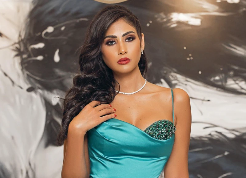 من هي ديما صافي ويكيبيديا السيرة الذاتيةديما صافي، رمز الجمال والنجاح، رحلت عن عالمنا اليوم عن عمر يناهز الثلاثين عاما. هذا الخبر المفجع أثار حزنا