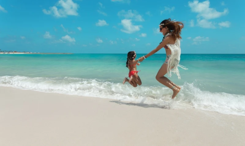 شوف الساحل الشمالي بعد عشر سنين: بالأرقام والخرائطفيديو على موقع التواصل الاجتماعي، الراجل هيشرحلك فيه الساحل الشمالي هيبقى عامل ازاي بعد 10 سنوات من