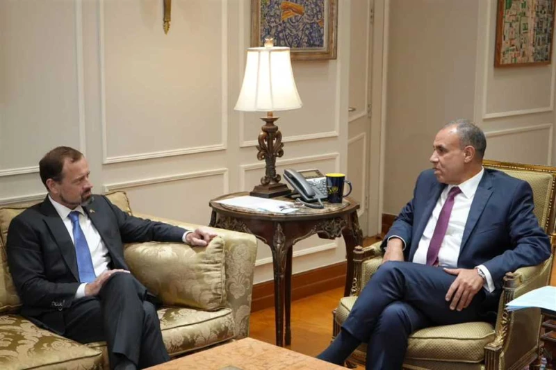 وزير الخارجية والهجرة يستقبل المبعوث الأمريكي للسودان استقبل الدكتور بدر عبدالعاطي، وزير الخارجية والهجرة وشؤون المصريين بالخارج، بمقر وزارة الخارجية، أمس الأربعاء، توم بيريلو، الم