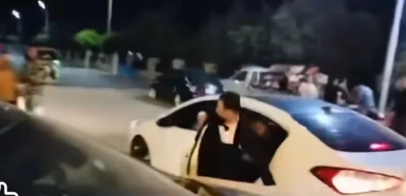 الأمن يكشف خدعة عريس الدقهلية ومافعله لاثارة الرأي العامخدعة عريس الدقهلية أثار الفيديو المتداول الذي يظهر واقعة اختطاف عريس أمام قاعة أفراح في