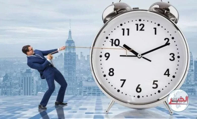 كشف موعد تغيير الساعة لبداية التوقيت الشتوي بمصر وعدد أيام الصيف المتبقيةموعد تغيير الساعة حيث تفصلنا أيام قليلة عن بداية فصل الخريف وذلك وفقا