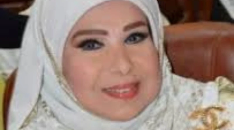 مديحة حمدي: رحيل أشرف عبدالغفور كان كابوسا.. وريهام تواصل تألق والدها تحدثت الفنانة مديحة حمدي، عن علاقتها بالفنان الراحل أشرف عبدالغفور ولحظة وفاته