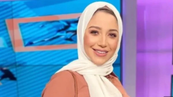 مكنش قصدي.. تصالح بلوجر شهيرة مع شاب بعد مشادة في القاهرة الجديدة تصالحت بلوجر شهيرة على مواقع التواصل الاجتماعي، مع أحد الأشخاص اتهمته بالتحرش بها بمنطقة التجمع الأول بالقاهرة الج