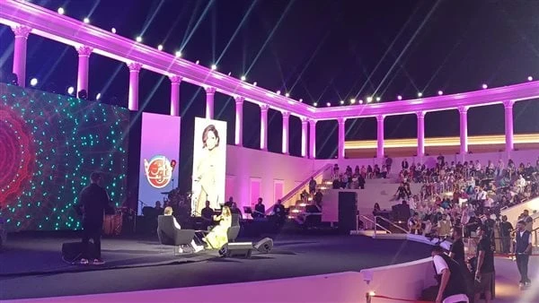 ديانا حداد: ابنتاي تقضيان اجازتهما كل عام بالساحل الشماليأكدت الفنانة ديانا حداد خلال حفلها ان ابنتيها صوفي وميرا متواجدان كل عام بالساحل الشمالي وابدت اعجابها بمدينة العلمين واشاد