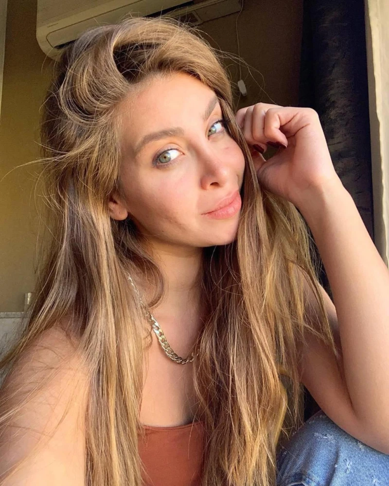 نور علي مع البطل...من تتوقعون؟ افاق عربية - رشحت الممثلة نور علي لبطولة مسلسل درامي جديد بعنوان البطل الذي سيجمعها بالممثل السوري بسام كوسا والمخرج الليث حجو، ليكون أولى بطولاتها ا