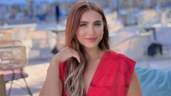 شاهد هلا السعيد في أجرأ إطلالاتها تحرص الفنانة هلا السعيد على مشاركة متابعيها أحدث إطلالالتها وذلك عبر حسابها علي موقع تبادل الصور والفيديوهات