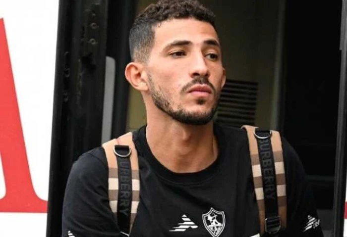 أول تحرك رسمي من الزمالك في قضية أحمد فتوح أرسل مجلس إدارة نادي الزمالك برئاسة حسين لبيب، فريق من المحامين إلى نيابة العلمين للدفاع عن أحمد فتوح الظهير الأيسر للفريق الأول لكرة الق