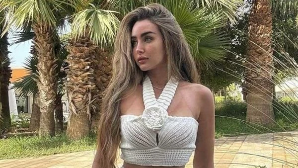 مين الأحلى ؟.. نجمات تصدرن الترند بالفستان الشبيكة تصدرت عدد من نجمات الفن هذا العام مؤشرات البحث جوجل وصفحات التواصل الاجتماعي فيسبوك من الساحل الشمالي بمجموعة من الإطلالات الجريئ